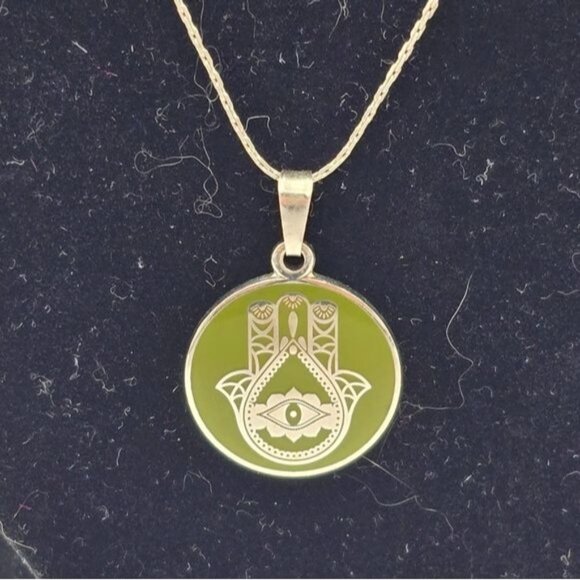 Alex and Ani Silver Tone Hand of Fatima Expandable Necklace Green Enamel Signed - Picture 1 of 6